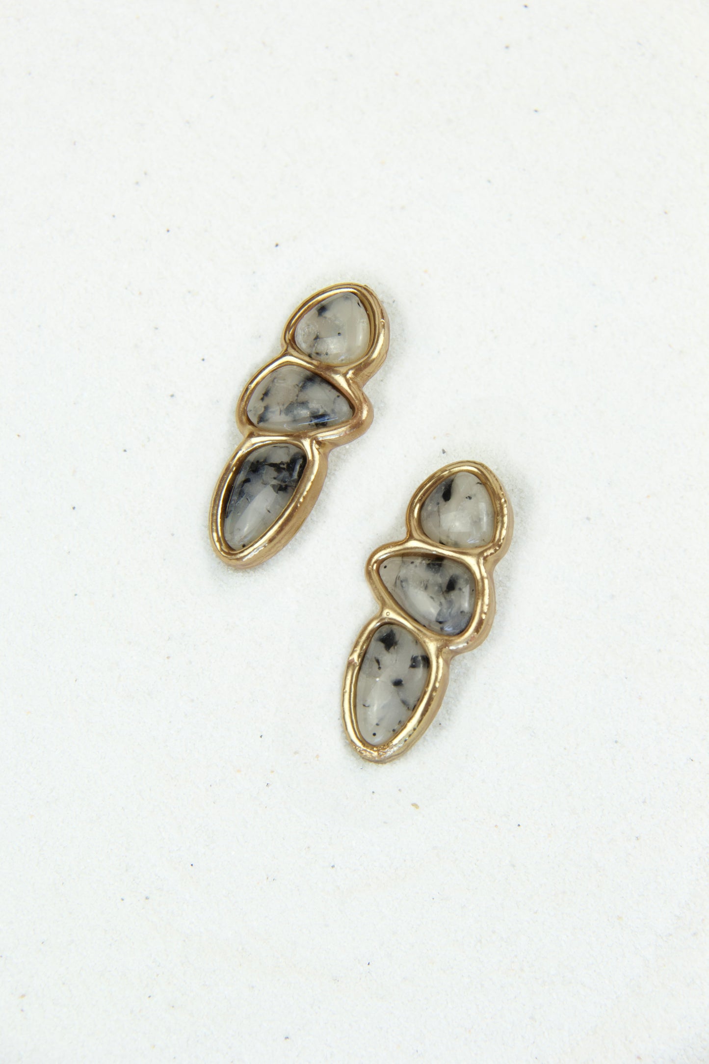 Monochrome Marble Drops